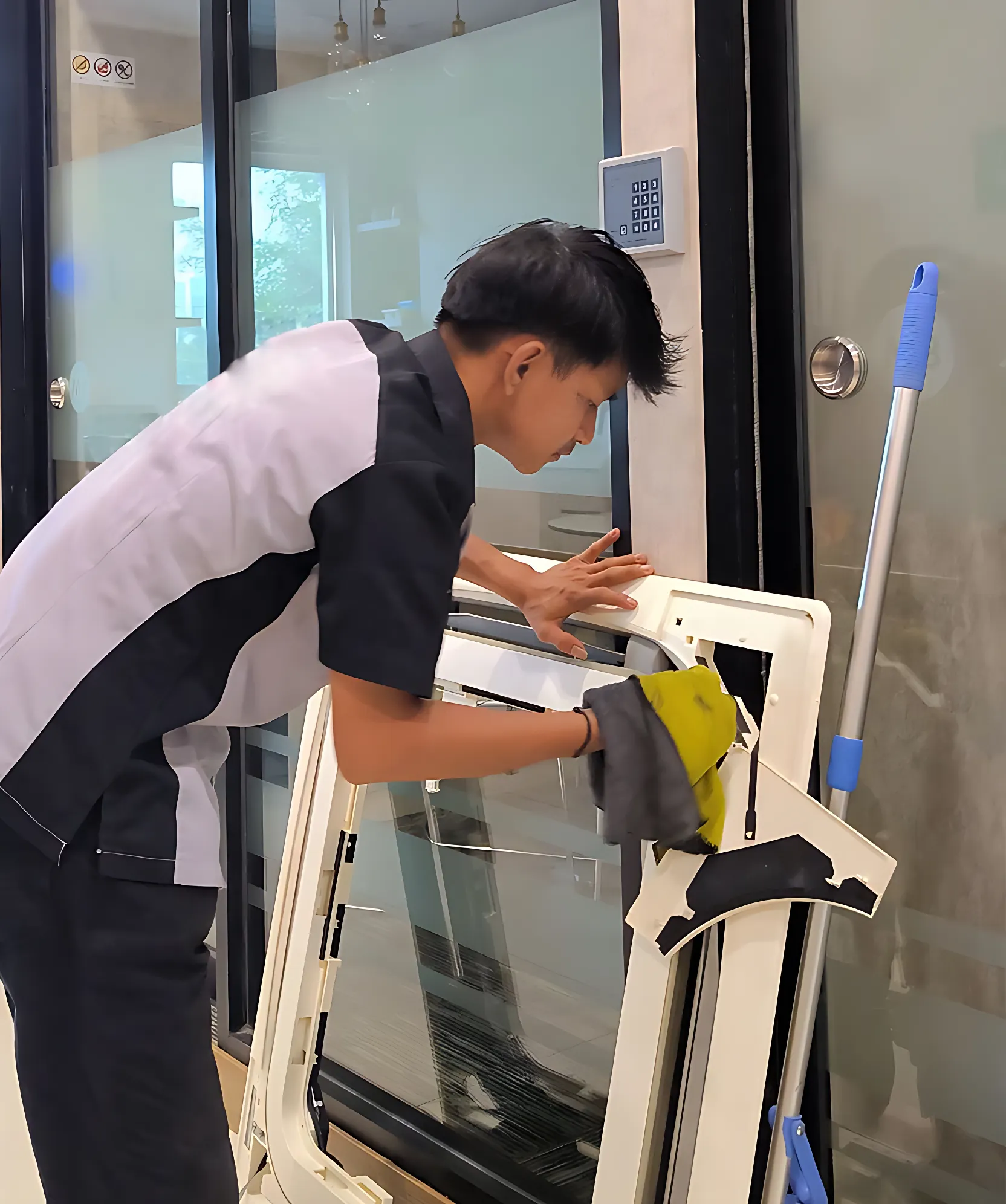 Cleaning Service - 2
